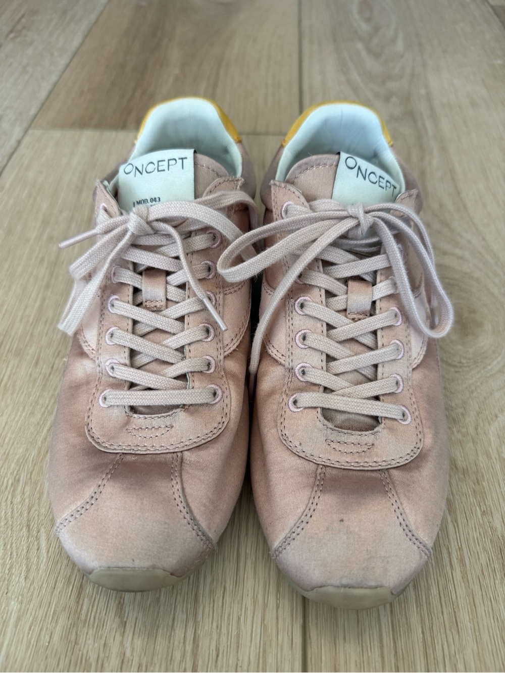 Oncept Women’s Satin ballerina Sneakers
